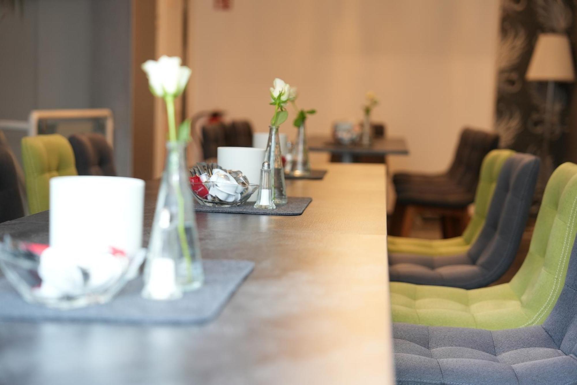 Uno Hotel Posthof סארלואי מראה חיצוני תמונה