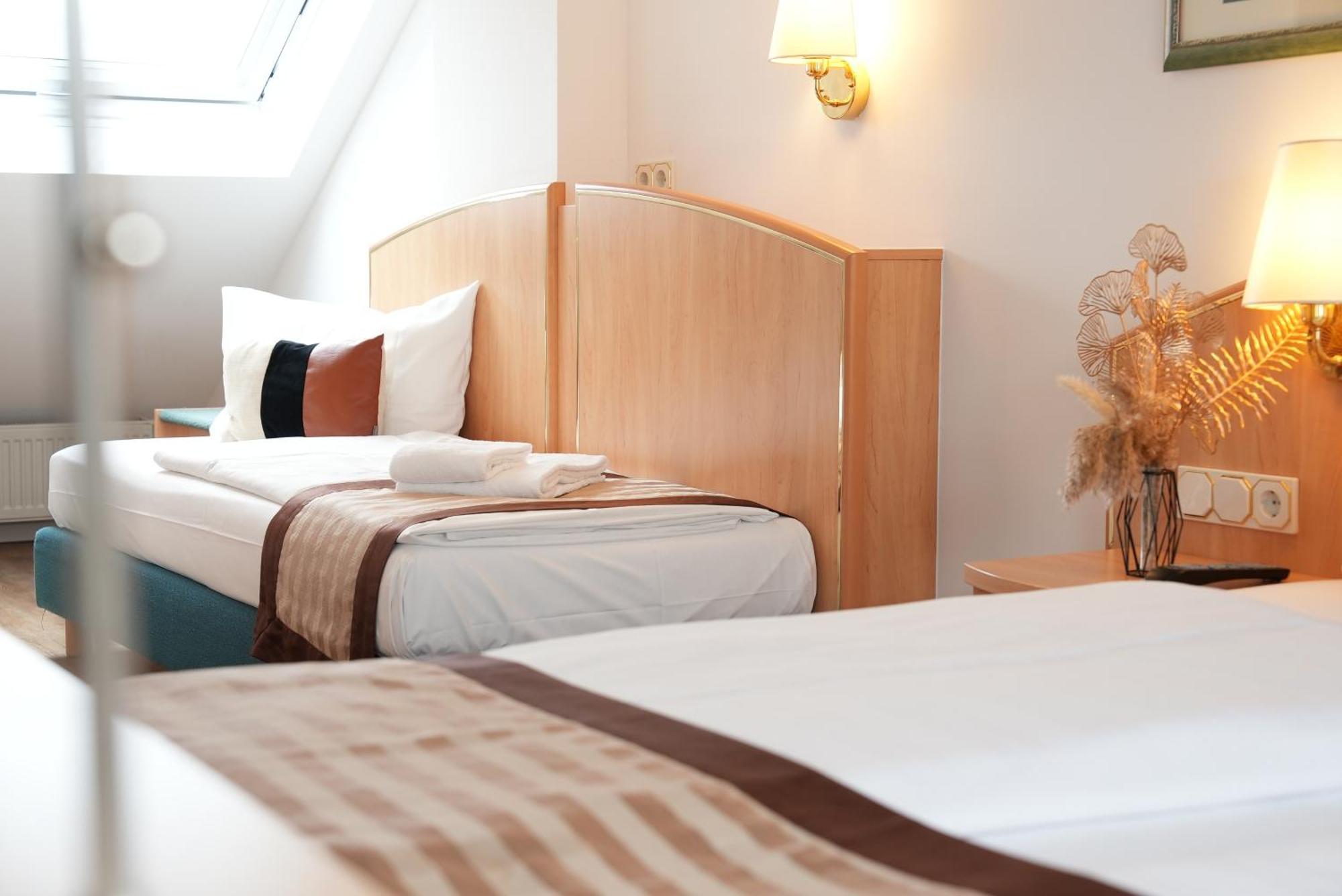 Uno Hotel Posthof סארלואי מראה חיצוני תמונה