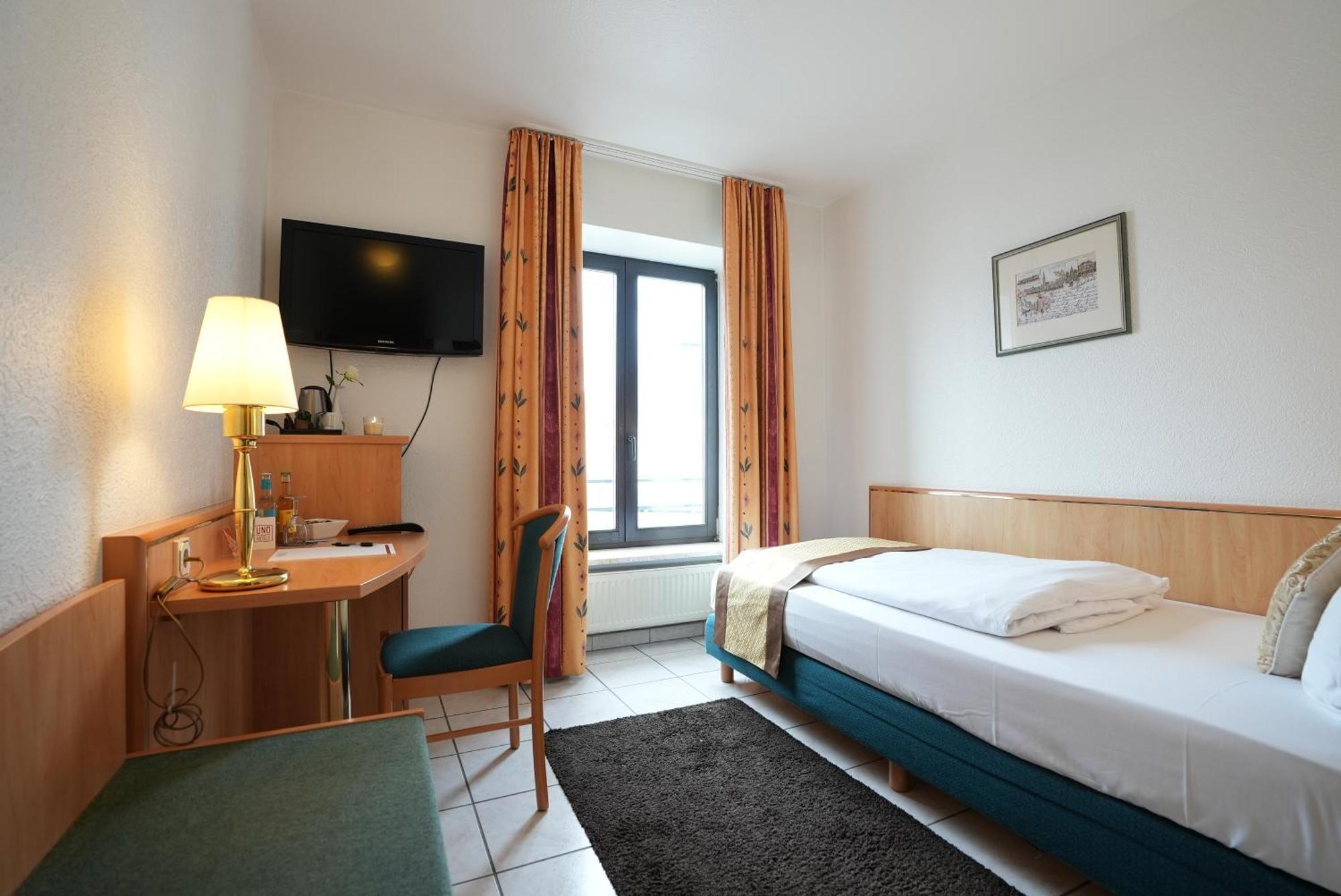 Uno Hotel Posthof סארלואי מראה חיצוני תמונה